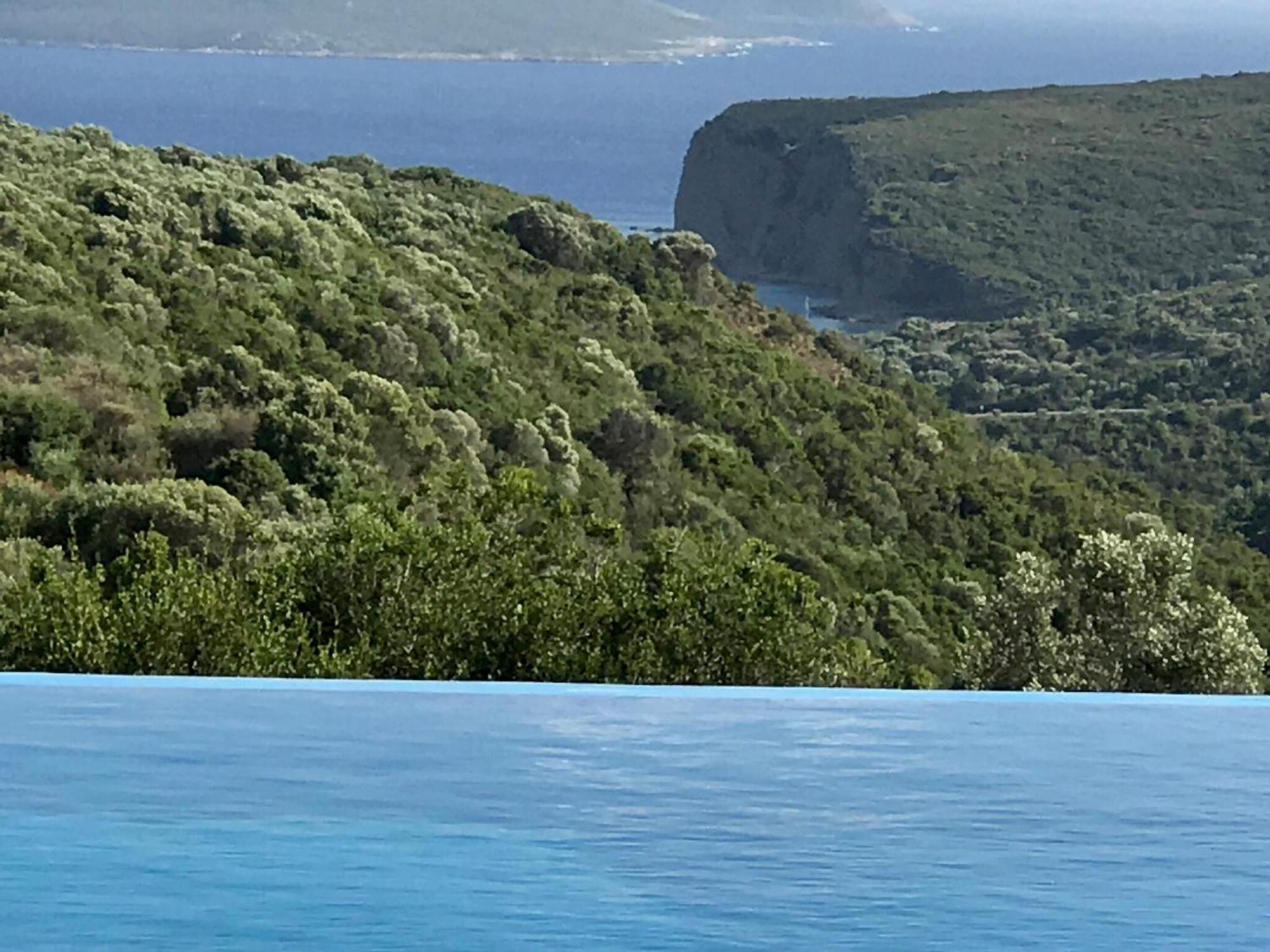 Luxurious Villa In Peloponnese With Swimming Pool Kamaria  ภายนอก รูปภาพ