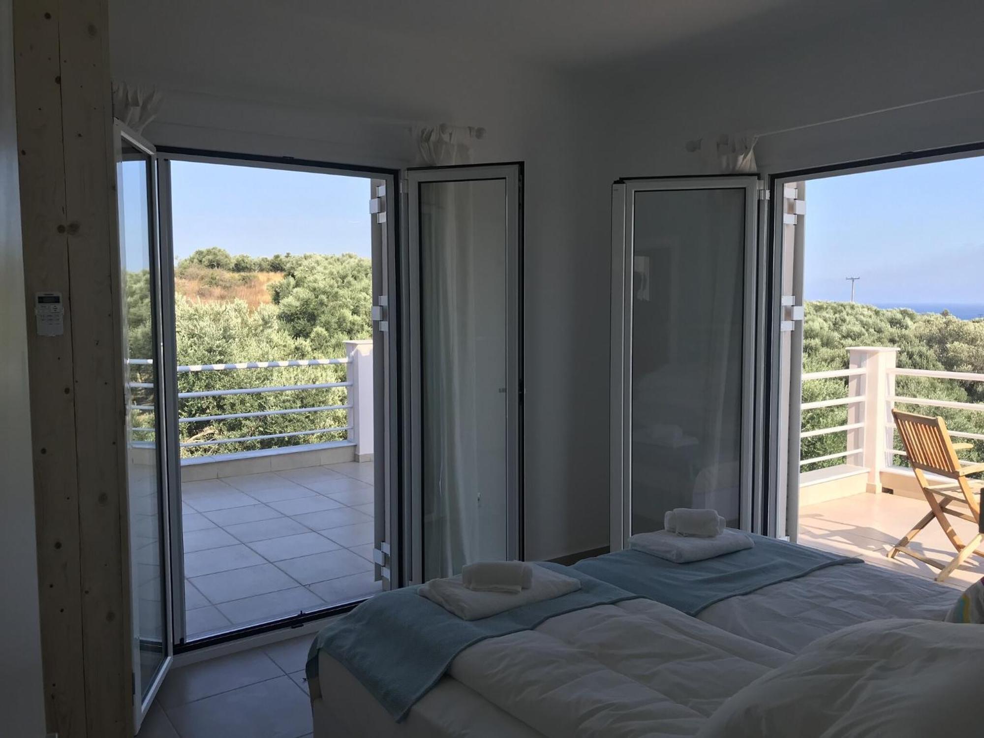Luxurious Villa In Peloponnese With Swimming Pool Kamaria  ภายนอก รูปภาพ