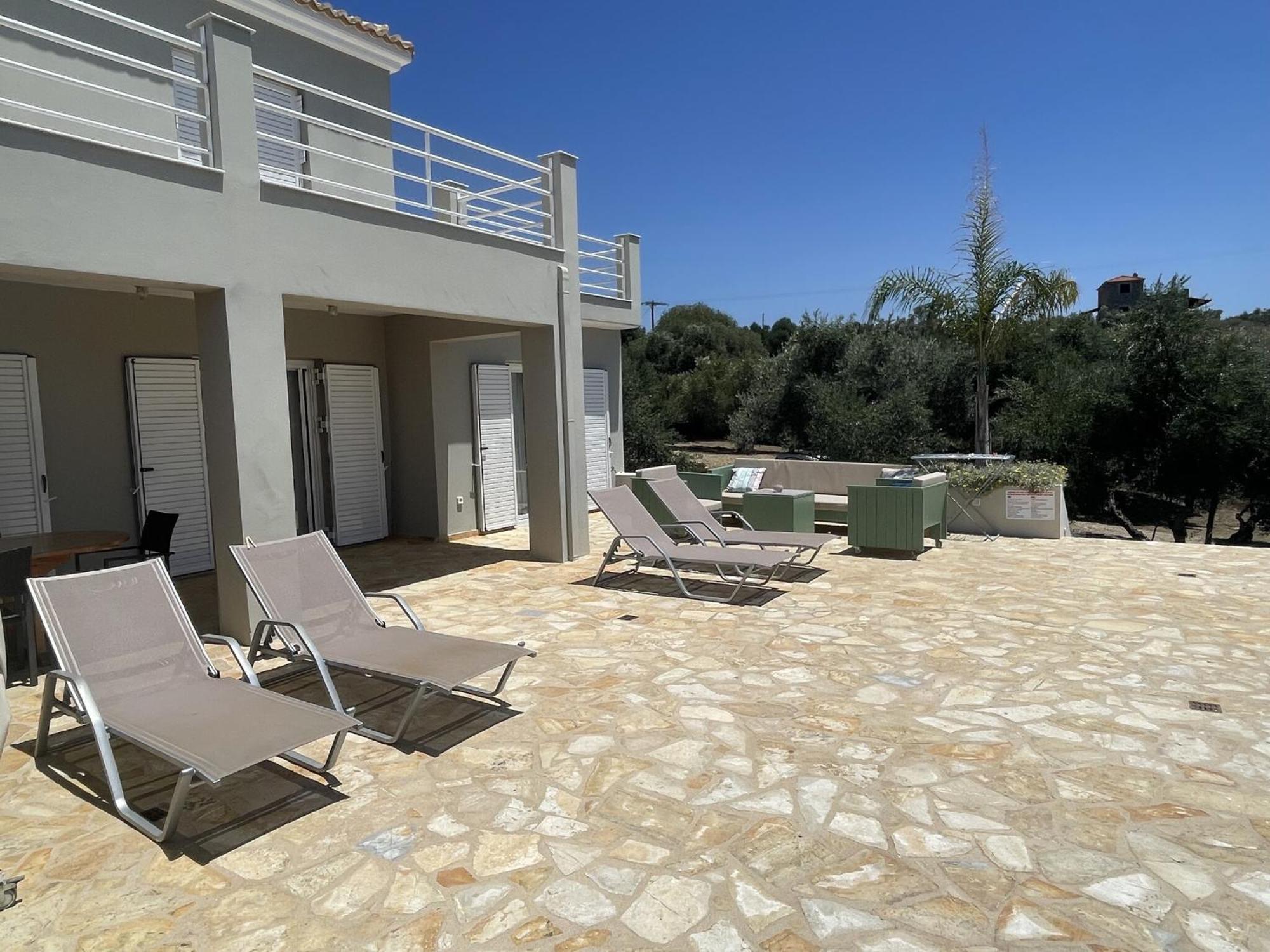 Luxurious Villa In Peloponnese With Swimming Pool Kamaria  ภายนอก รูปภาพ