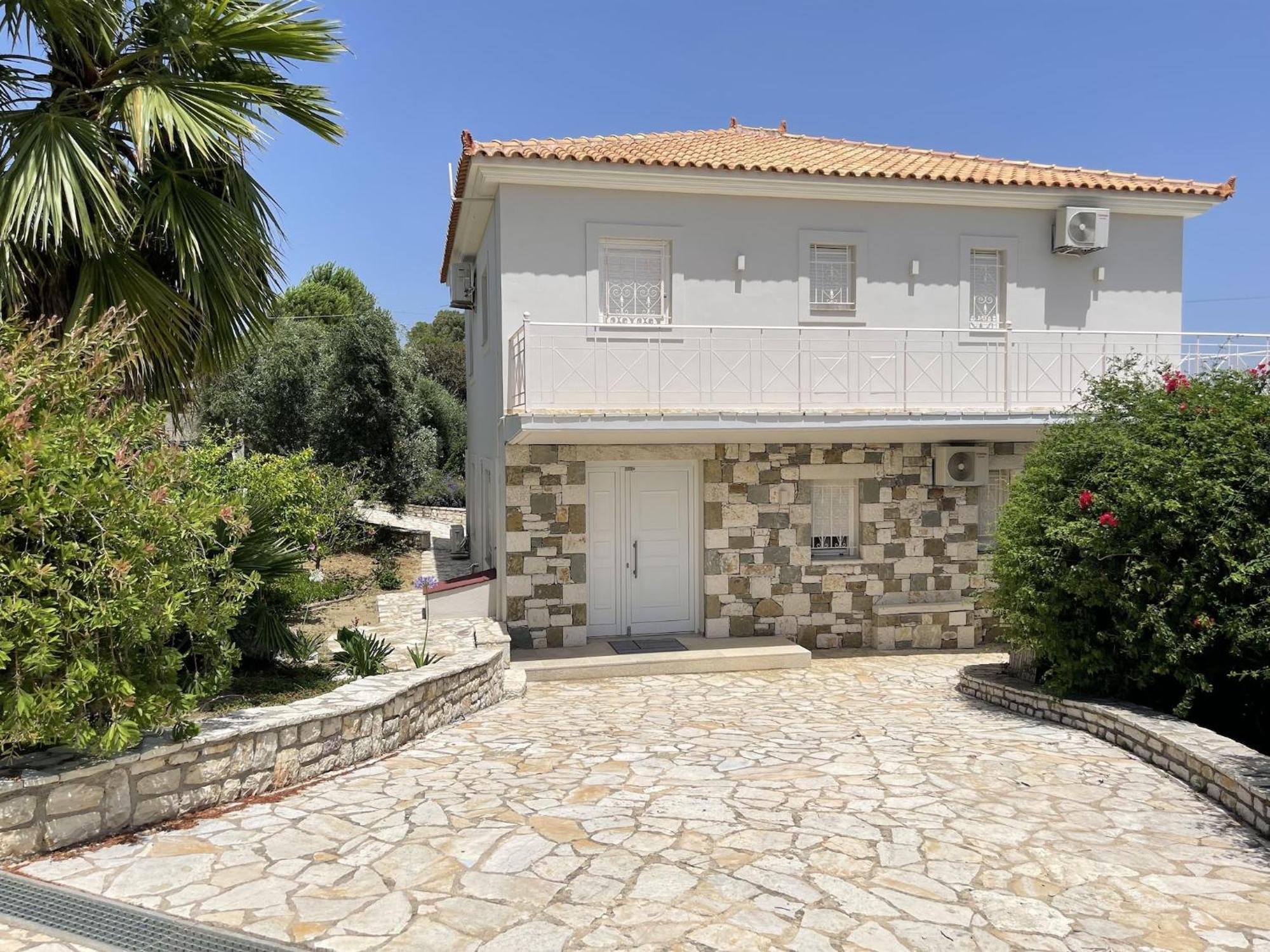 Luxurious Villa In Peloponnese With Swimming Pool Kamaria  ภายนอก รูปภาพ